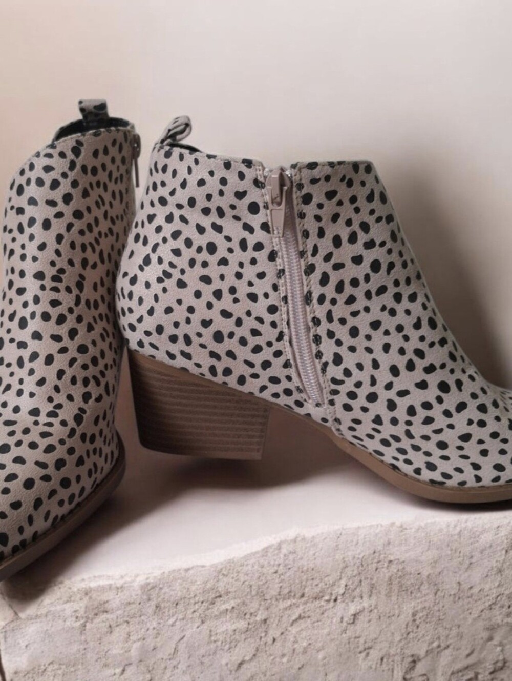 Jolimall Beige/Black Animal Print Pointed Toe Zip Ankle Bootie Block Heel 8